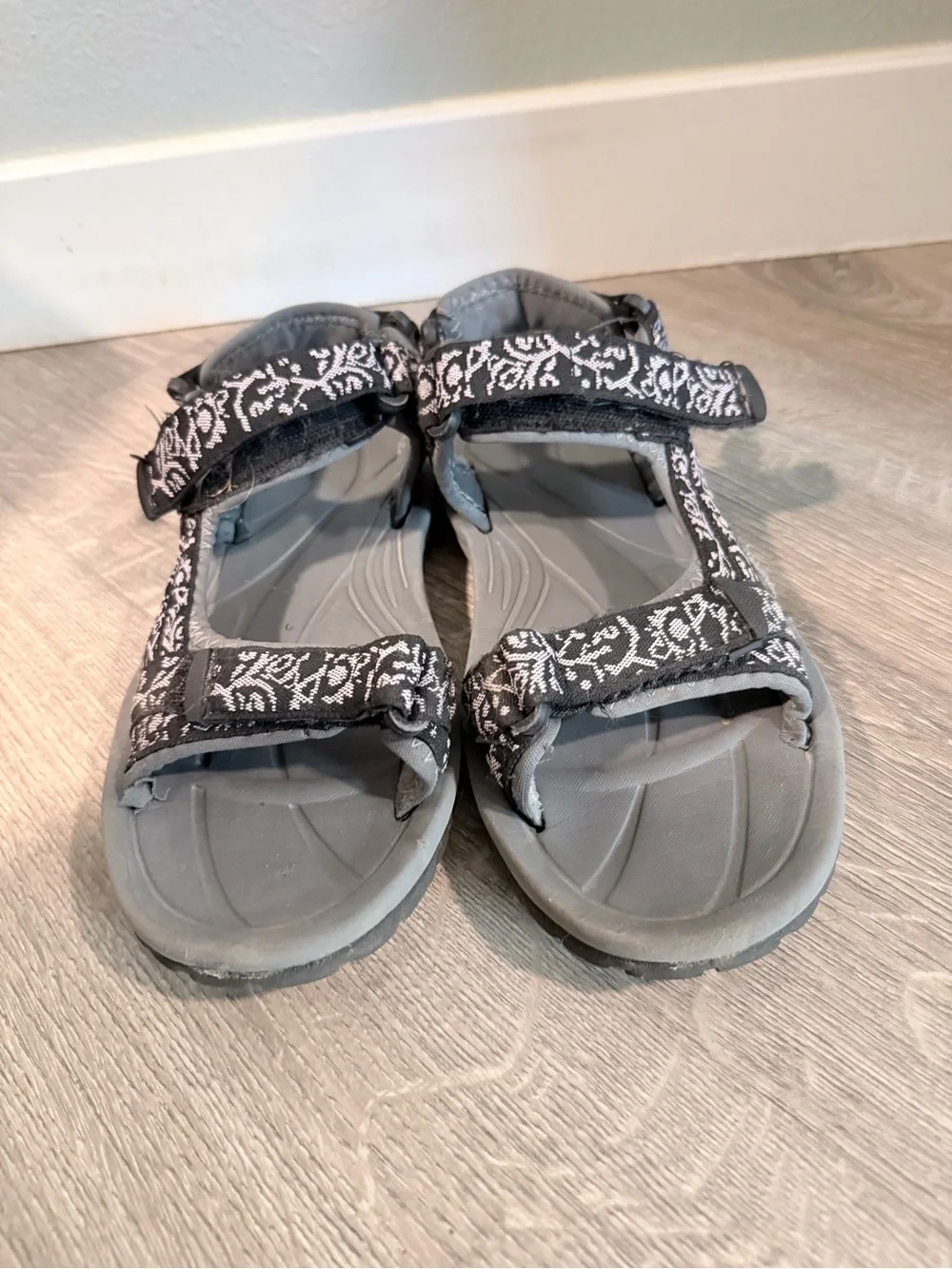 Women's Black Patterned Outdoor Sport Sandals